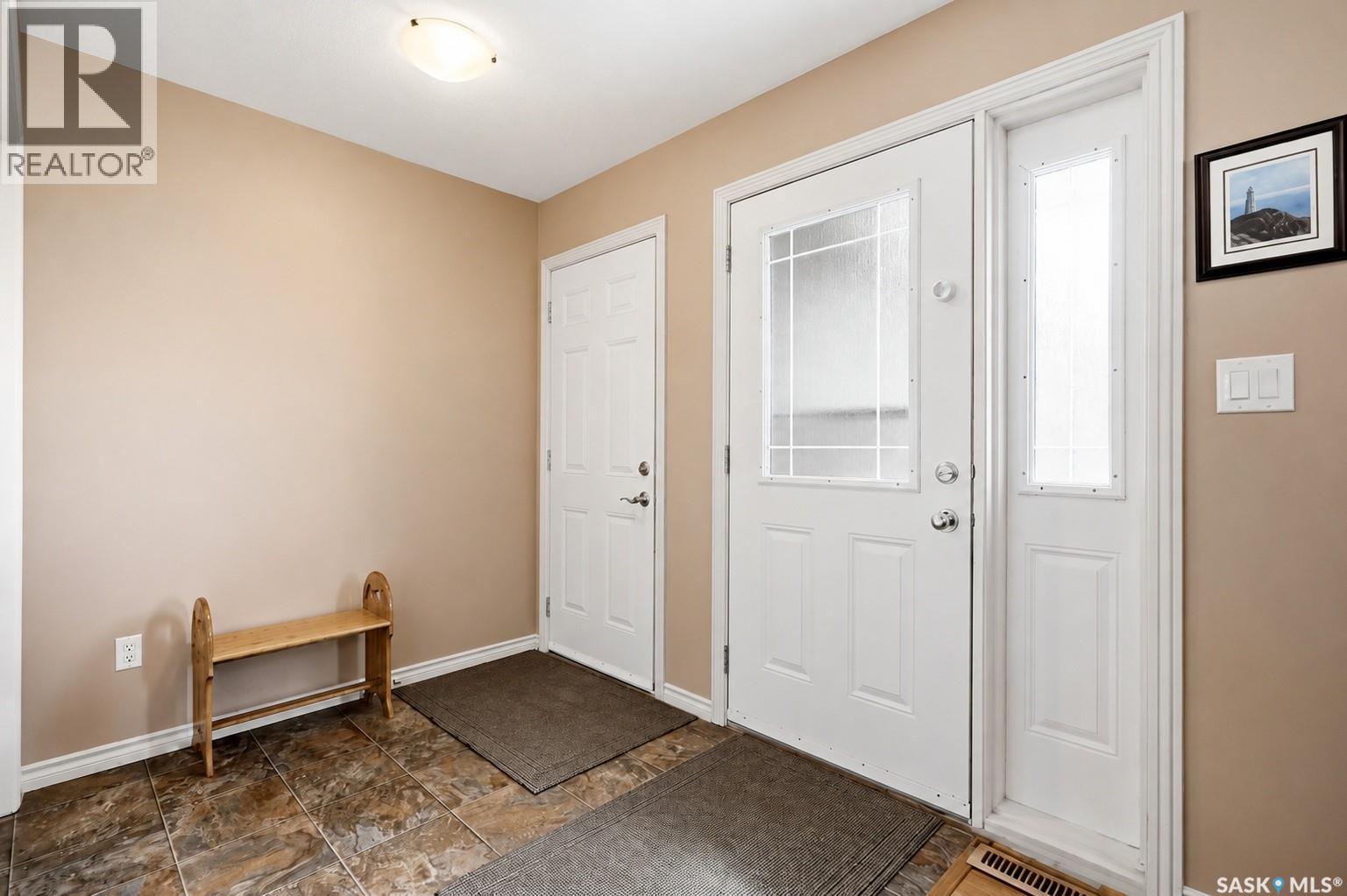 448 Martin Crescent, Sedley, Saskatchewan  S0G 4K0 - Photo 8 - SK037738
