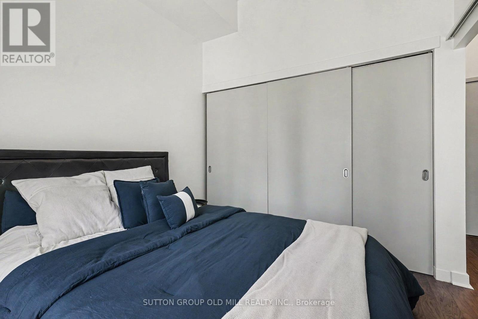 713 - 126 Simcoe Street, Toronto, Ontario  M5H 4E6 - Photo 12 - C13228778