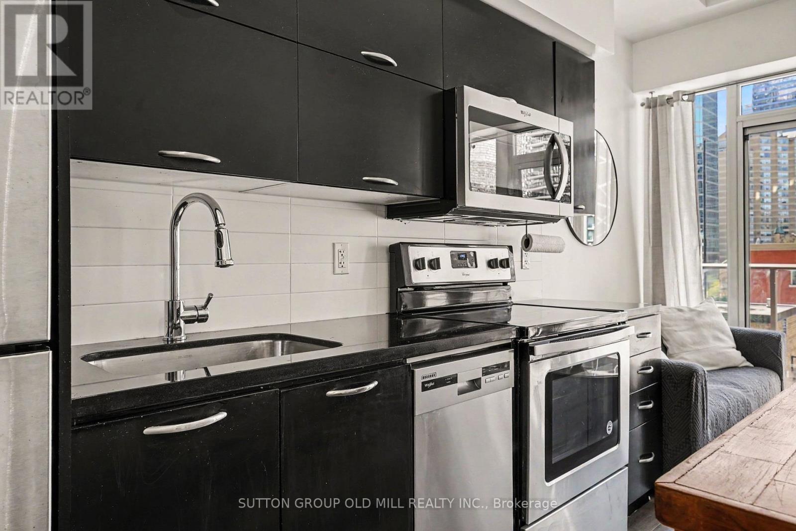 713 - 126 Simcoe Street, Toronto, Ontario  M5H 4E6 - Photo 4 - C13228778