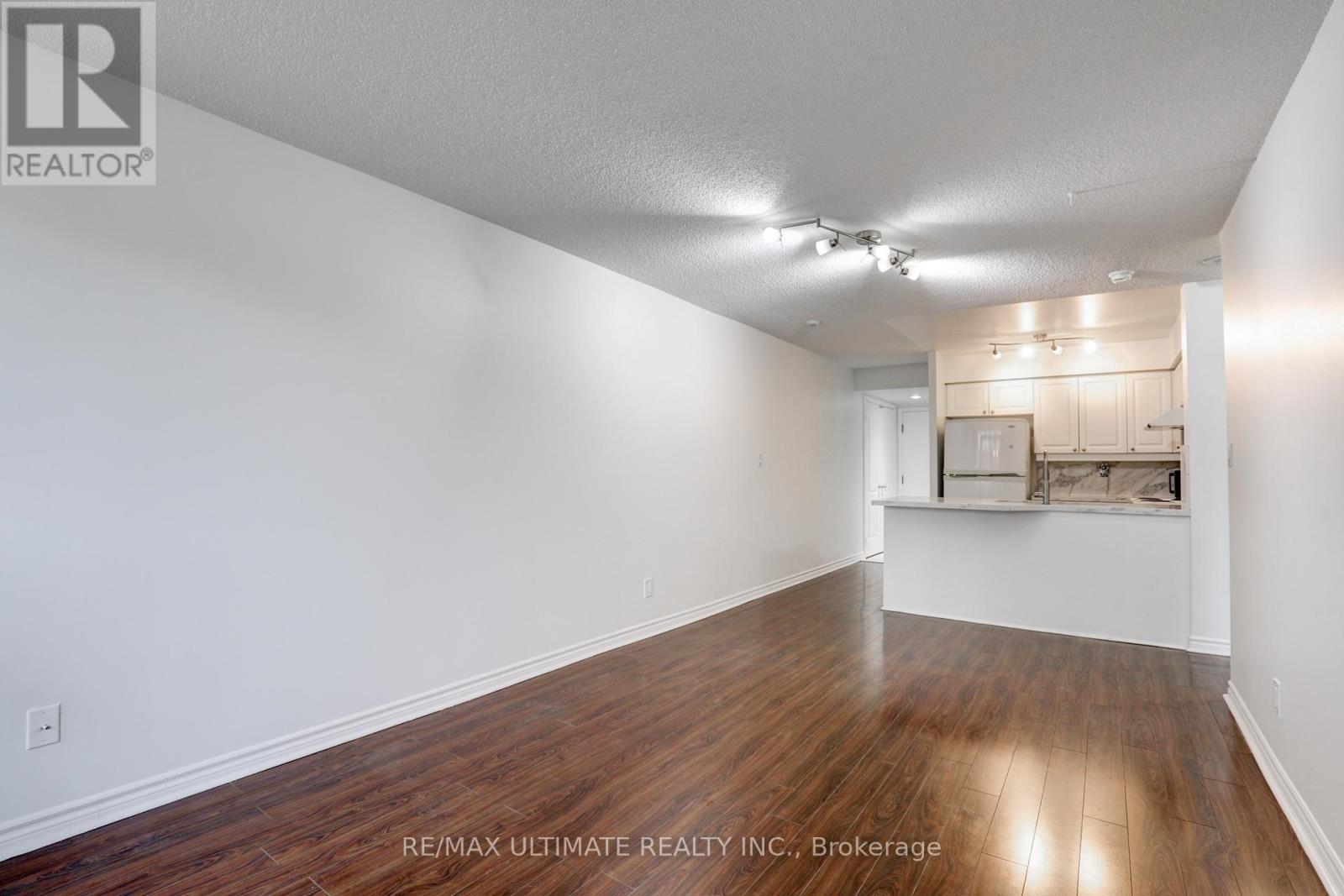 202 - 1 Rean Drive, Toronto, Ontario  M2K 3C1 - Photo 3 - C13228784