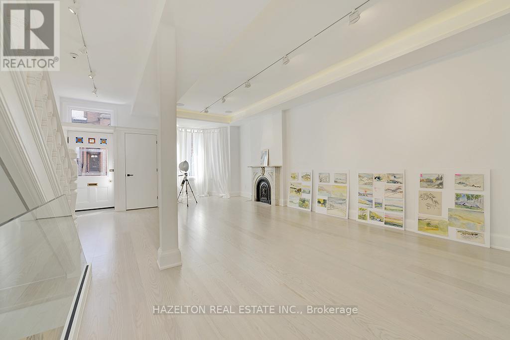 12 Webster Avenue, Toronto, Ontario  M5R 1N7 - Photo 3 - C13228786