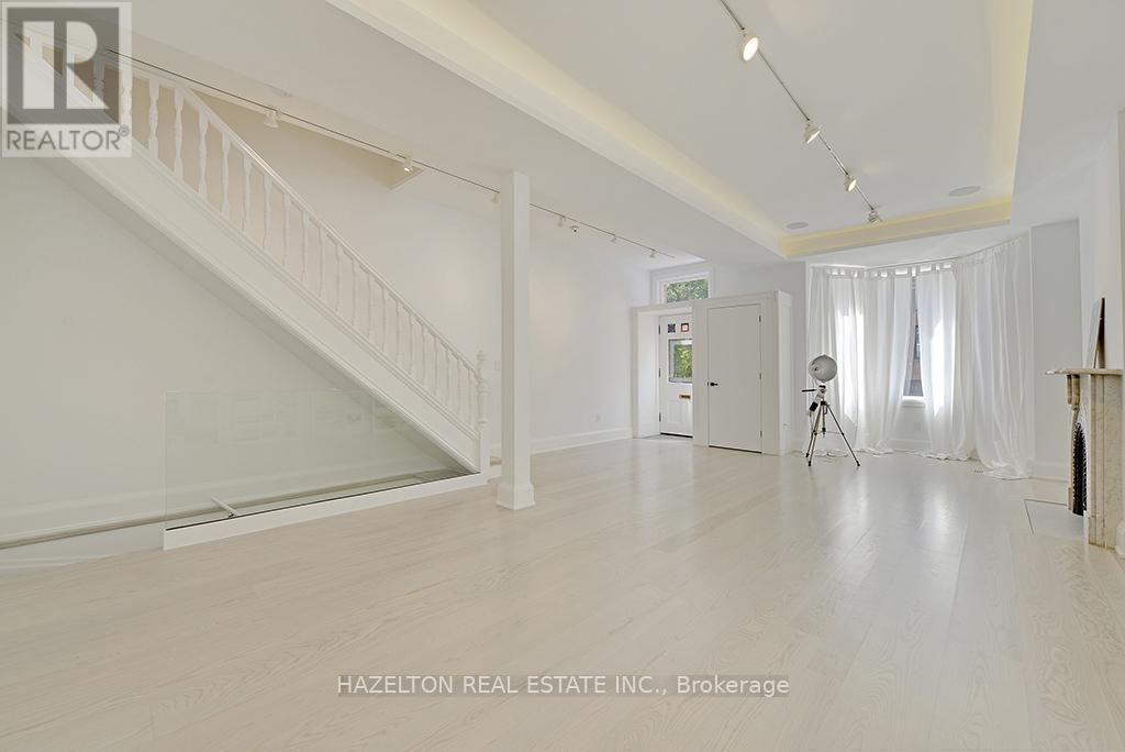 12 Webster Avenue, Toronto, Ontario  M5R 1N7 - Photo 6 - C13228786