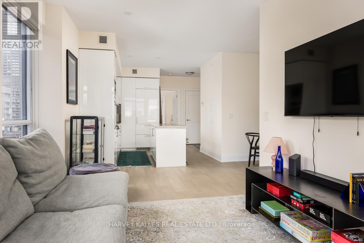 1906 - 88 Cumberland Street, Toronto, Ontario  M5R 1B9 - Photo 12 - C13228854