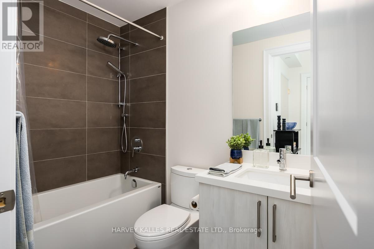 1906 - 88 Cumberland Street, Toronto, Ontario  M5R 1B9 - Photo 15 - C13228854
