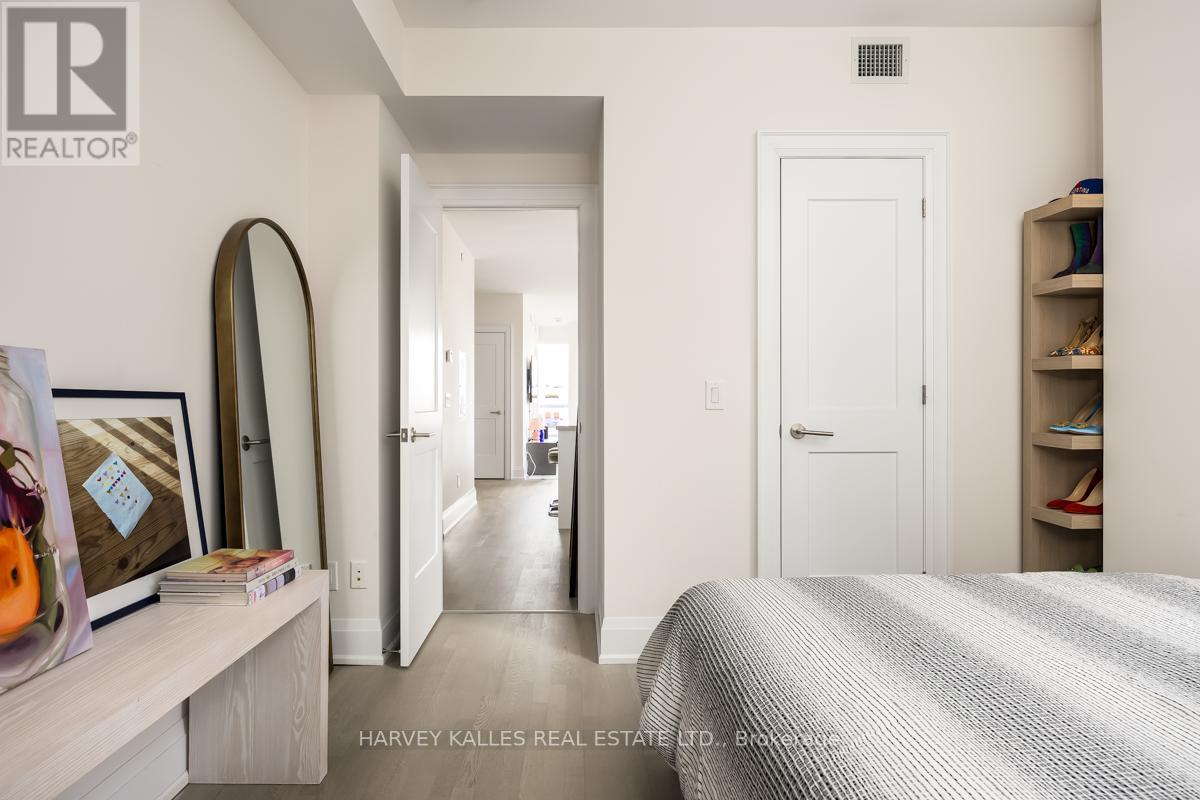1906 - 88 Cumberland Street, Toronto, Ontario  M5R 1B9 - Photo 17 - C13228854