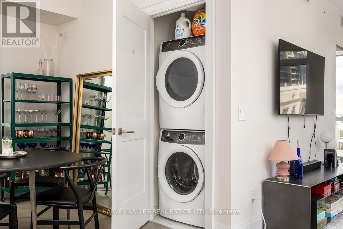 1906 - 88 Cumberland Street, Toronto, Ontario  M5R 1B9 - Photo 19 - C13228854