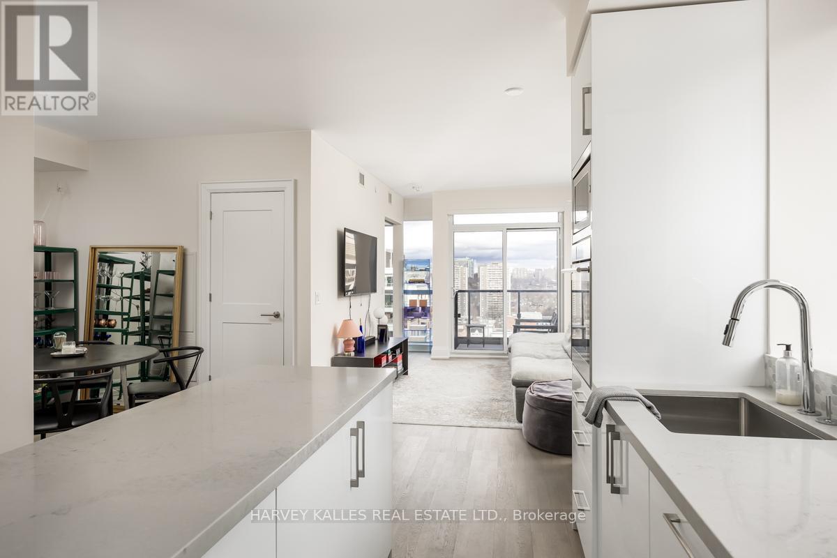 1906 - 88 Cumberland Street, Toronto, Ontario  M5R 1B9 - Photo 7 - C13228854