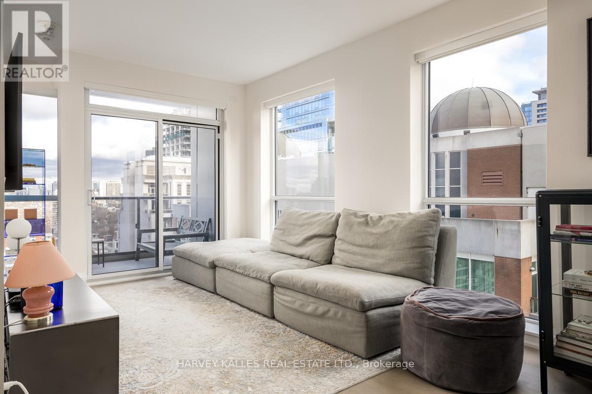 1906 - 88 Cumberland Street, Toronto, Ontario  M5R 1B9 - Photo 9 - C13228854