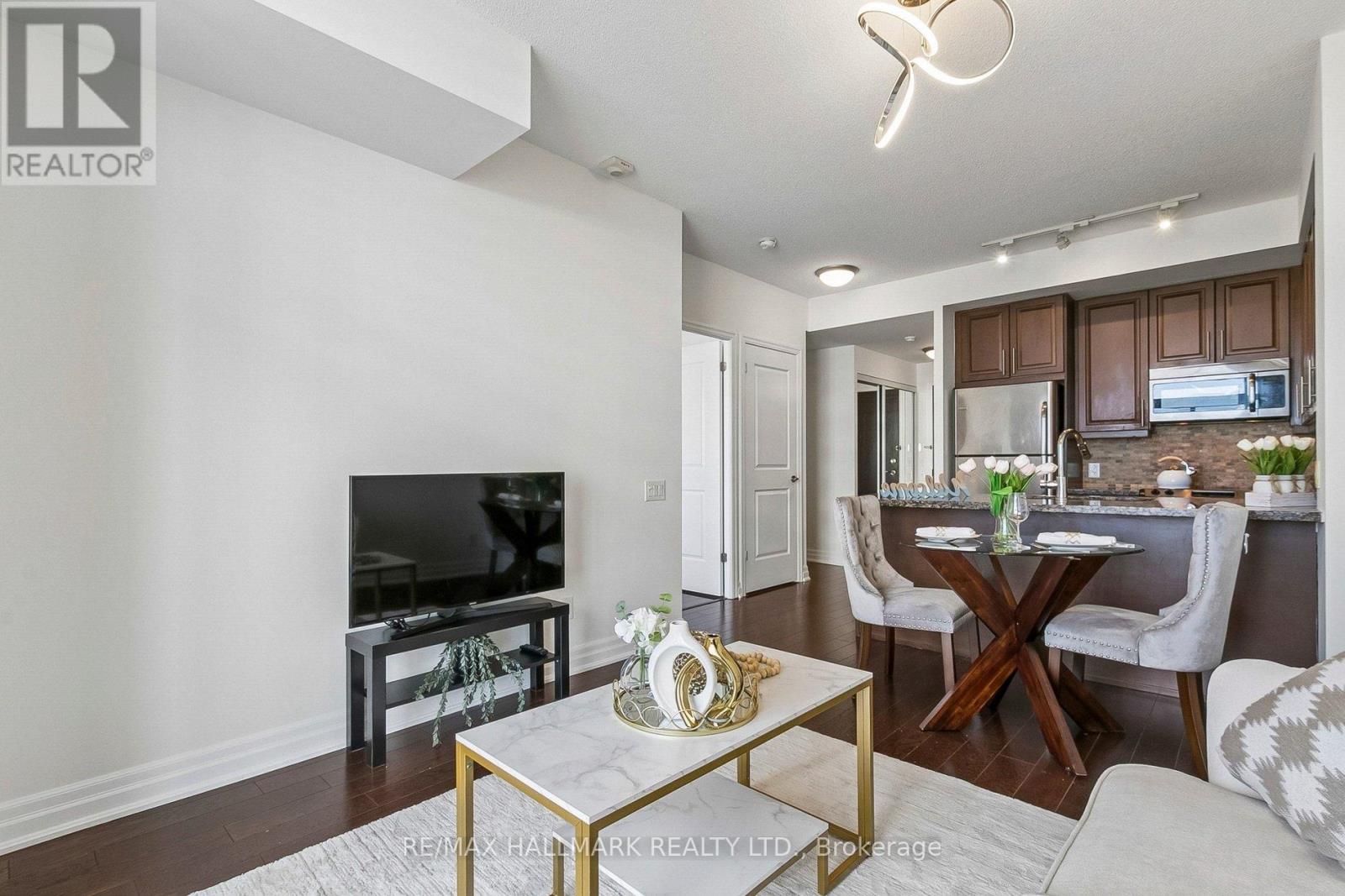 17 Ruddington Drive, Toronto, Ontario  M2K 0A8 - Photo 7 - C13228928