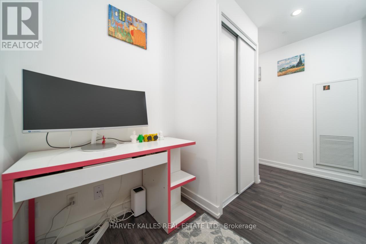 2607 - 33 Helendale Avenue, Toronto, Ontario  M4R 1C5 - Photo 4 - C13229052
