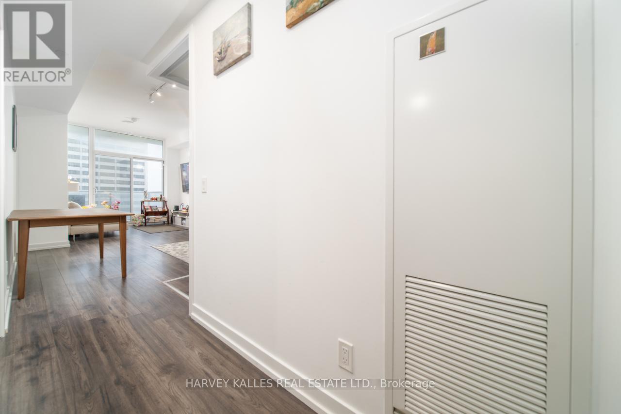 2607 - 33 Helendale Avenue, Toronto, Ontario  M4R 1C5 - Photo 7 - C13229052