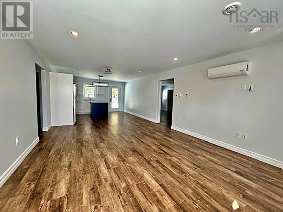 144 Winburn Avenue, Northwood Estates, Bridgewater, Nova Scotia  B4V 3S9 - Photo 4 - 202528859