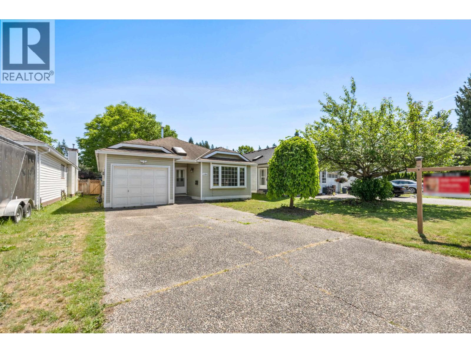 11484 207 STREET, Maple Ridge, British Columbia