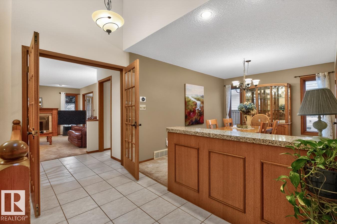104 Waygood Rd Nw, Edmonton, Alberta  T5T 5M2 - Photo 8 - E4491276