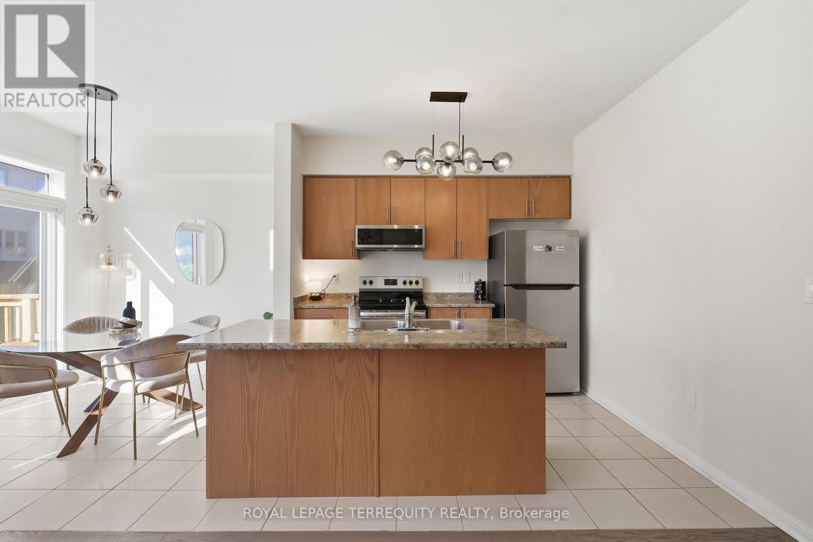 2563 Winter Words Drive, Oshawa, Ontario  L1L 0S9 - Photo 12 - E13228782