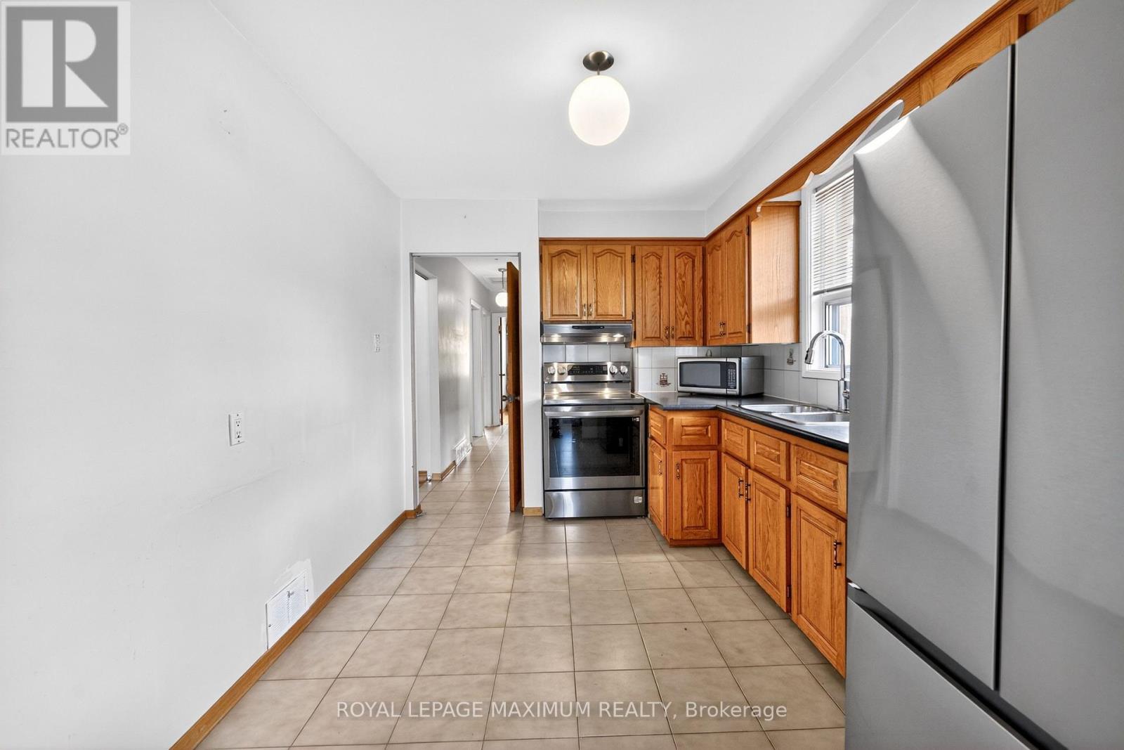 3 Japonica Road, Toronto, Ontario  M1R 4R6 - Photo 11 - E13229070
