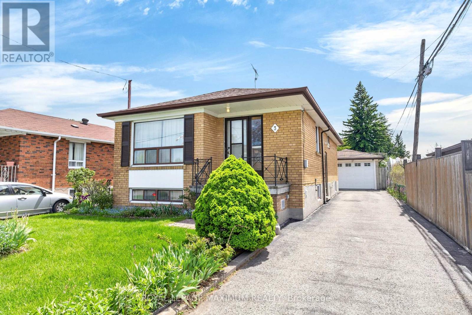 3 Japonica Road, Toronto, Ontario  M1R 4R6 - Photo 2 - E13229070