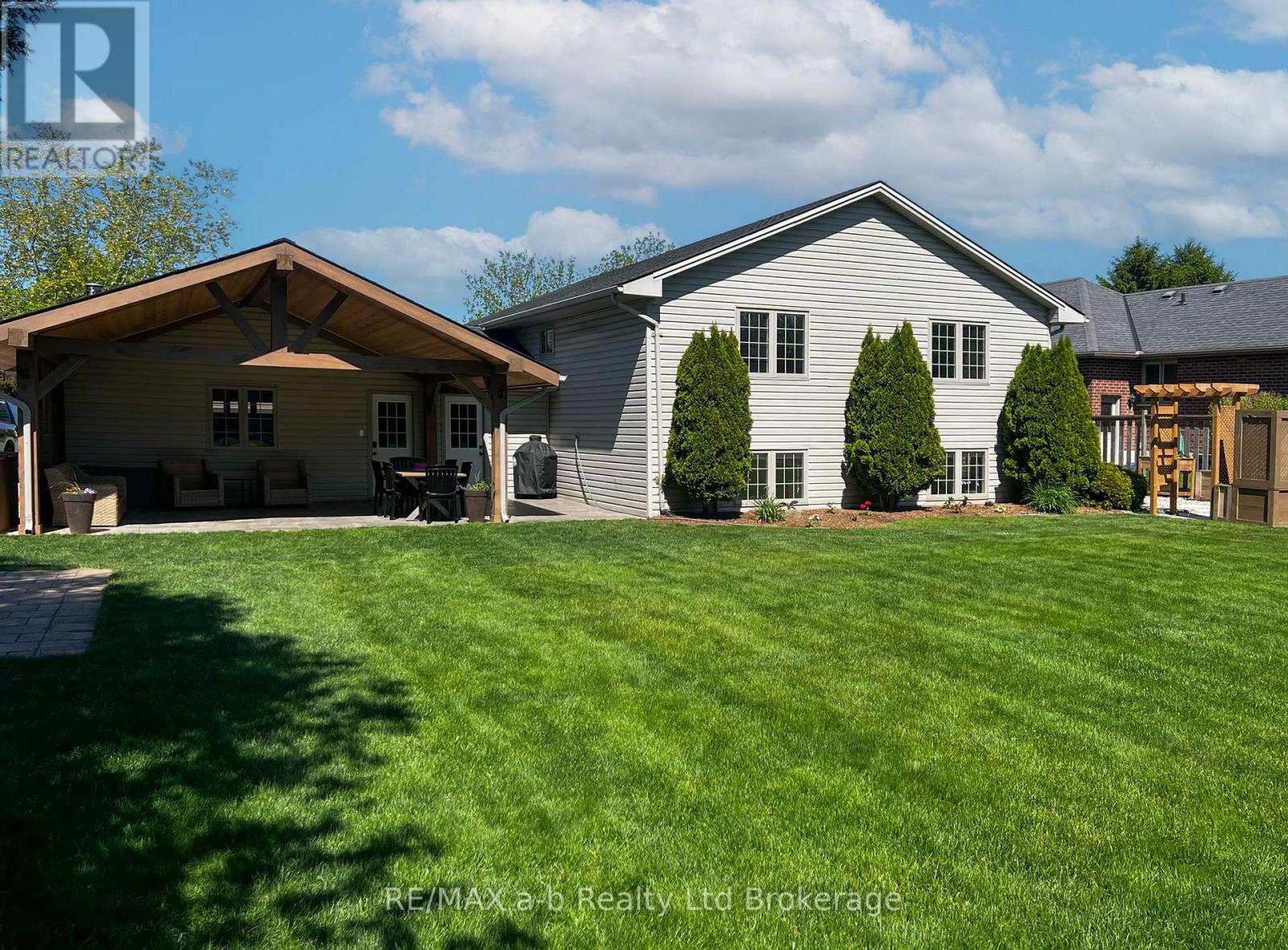 6744 Hacienda Road, Malahide, Ontario  N5H 2R5 - Photo 5 - X12904126