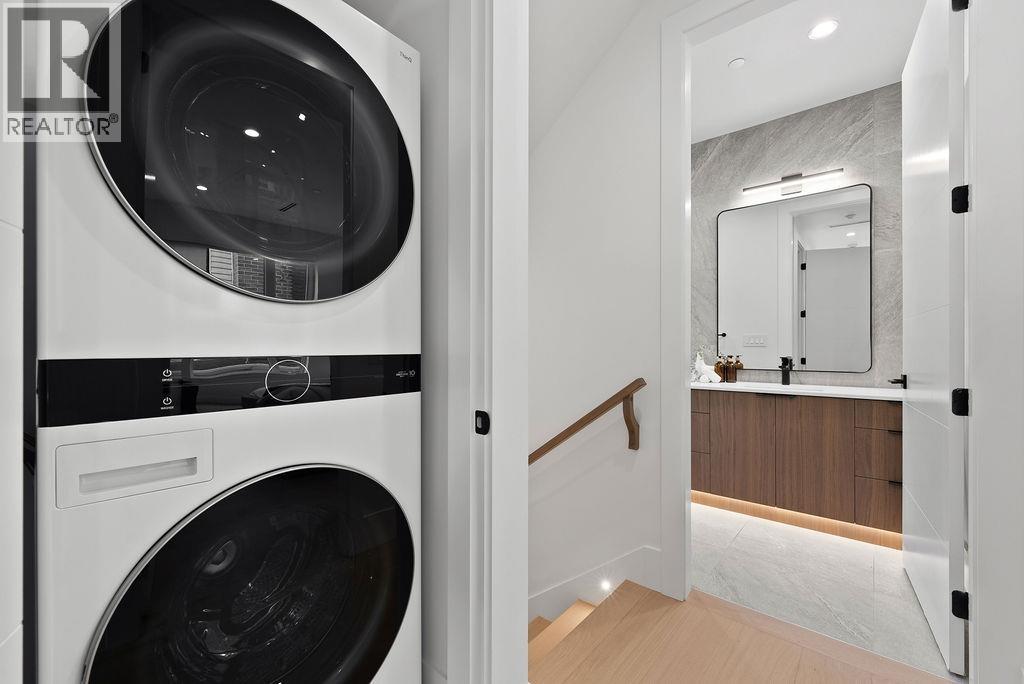 1 6318 Sophia Street, Vancouver, British Columbia  V5W 2W6 - Photo 32 - R3130596