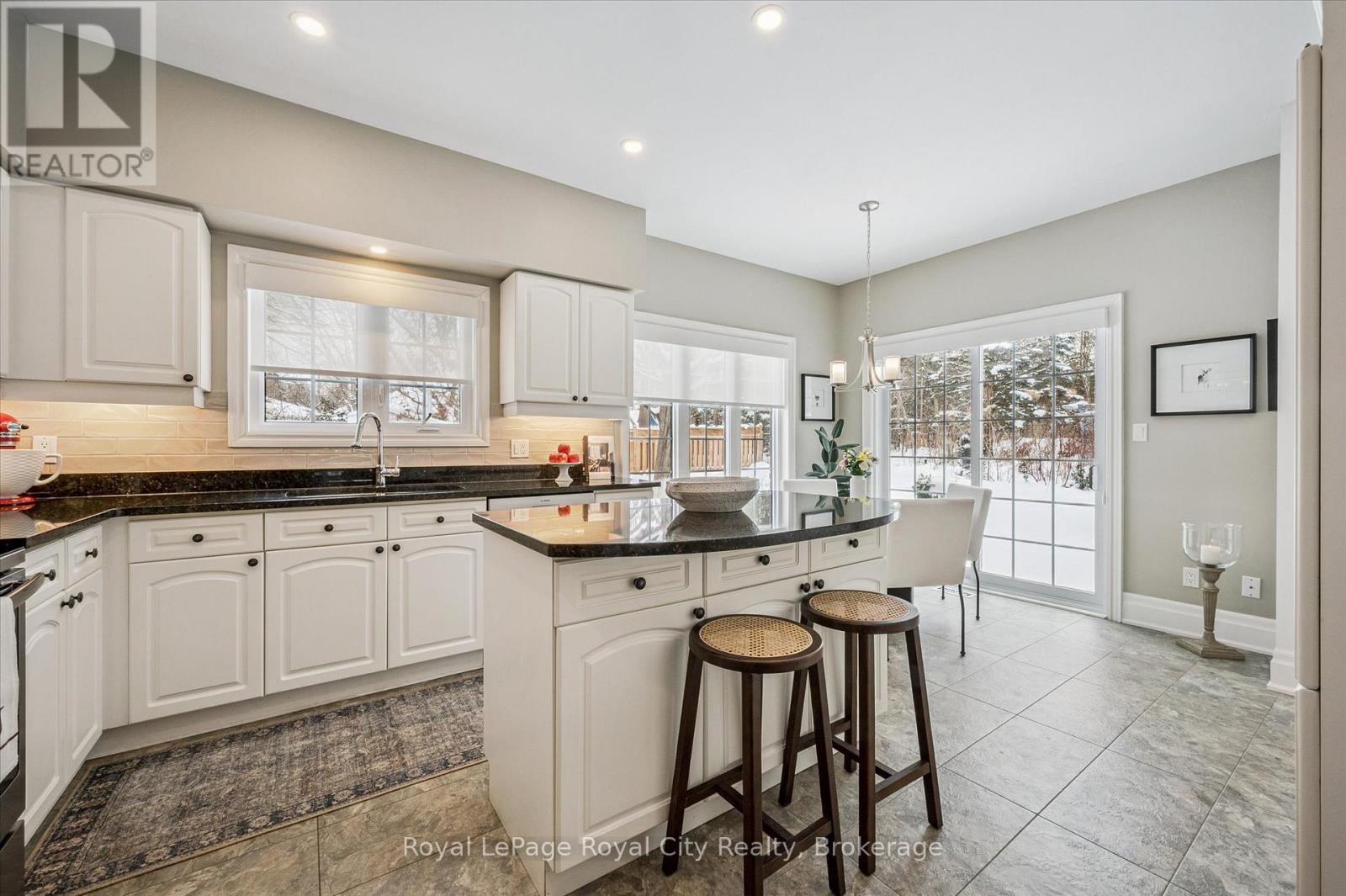 11 - 25 Manor Park Crescent, Guelph, Ontario  N1G 1A2 - Photo 12 - X13010918