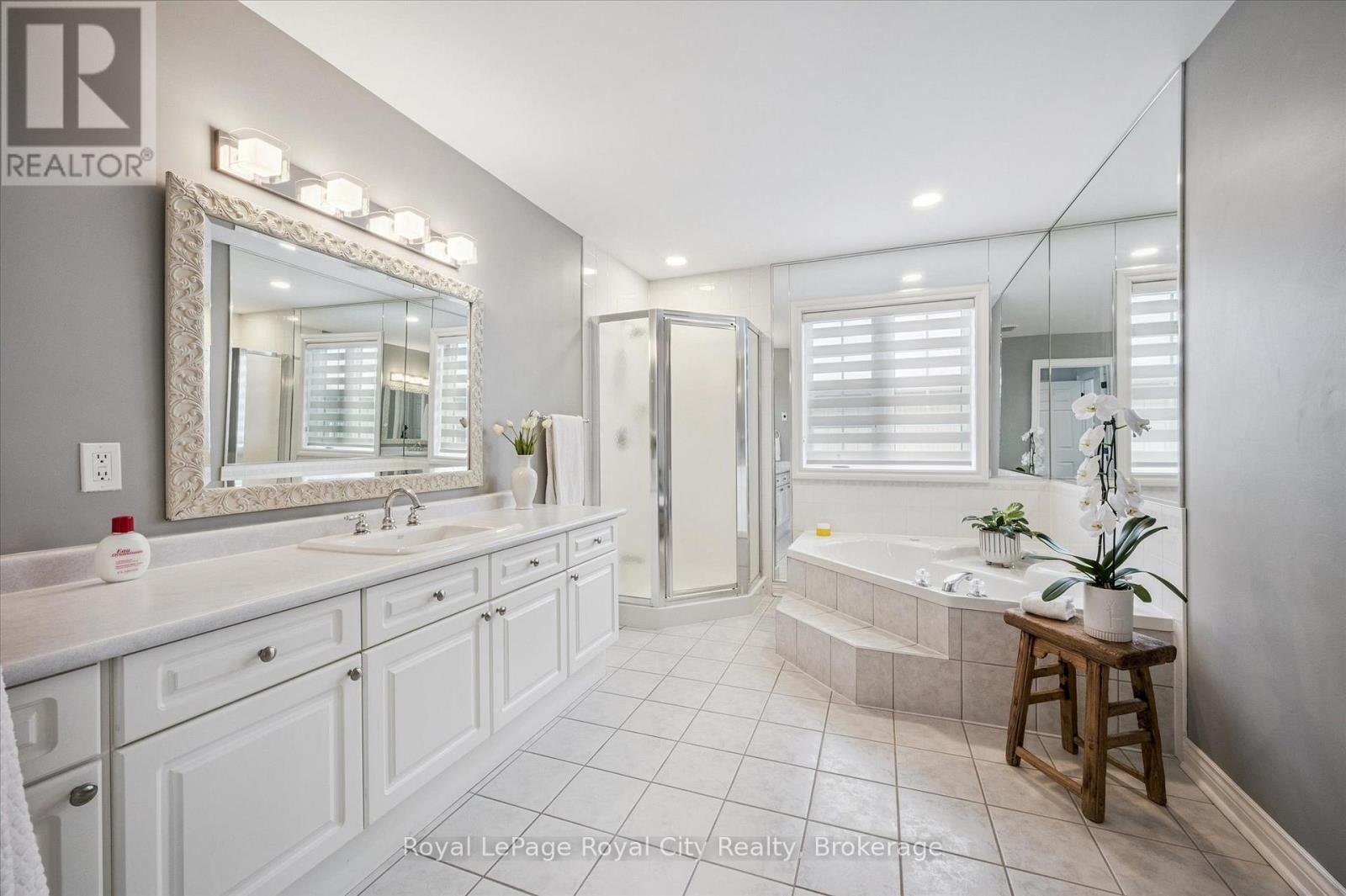 11 - 25 Manor Park Crescent, Guelph, Ontario  N1G 1A2 - Photo 31 - X13010918