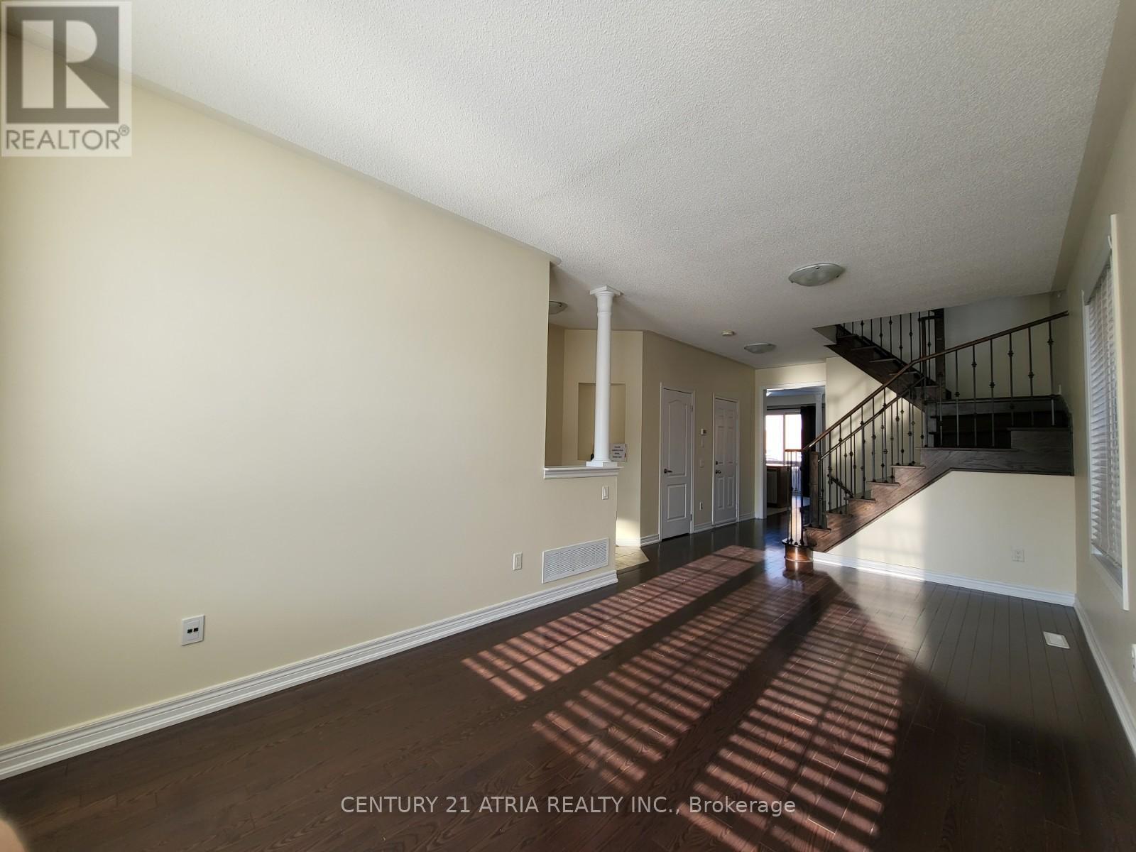 108 Lewis Honey Drive, Aurora, Ontario  L4G 0J3 - Photo 6 - N13228904