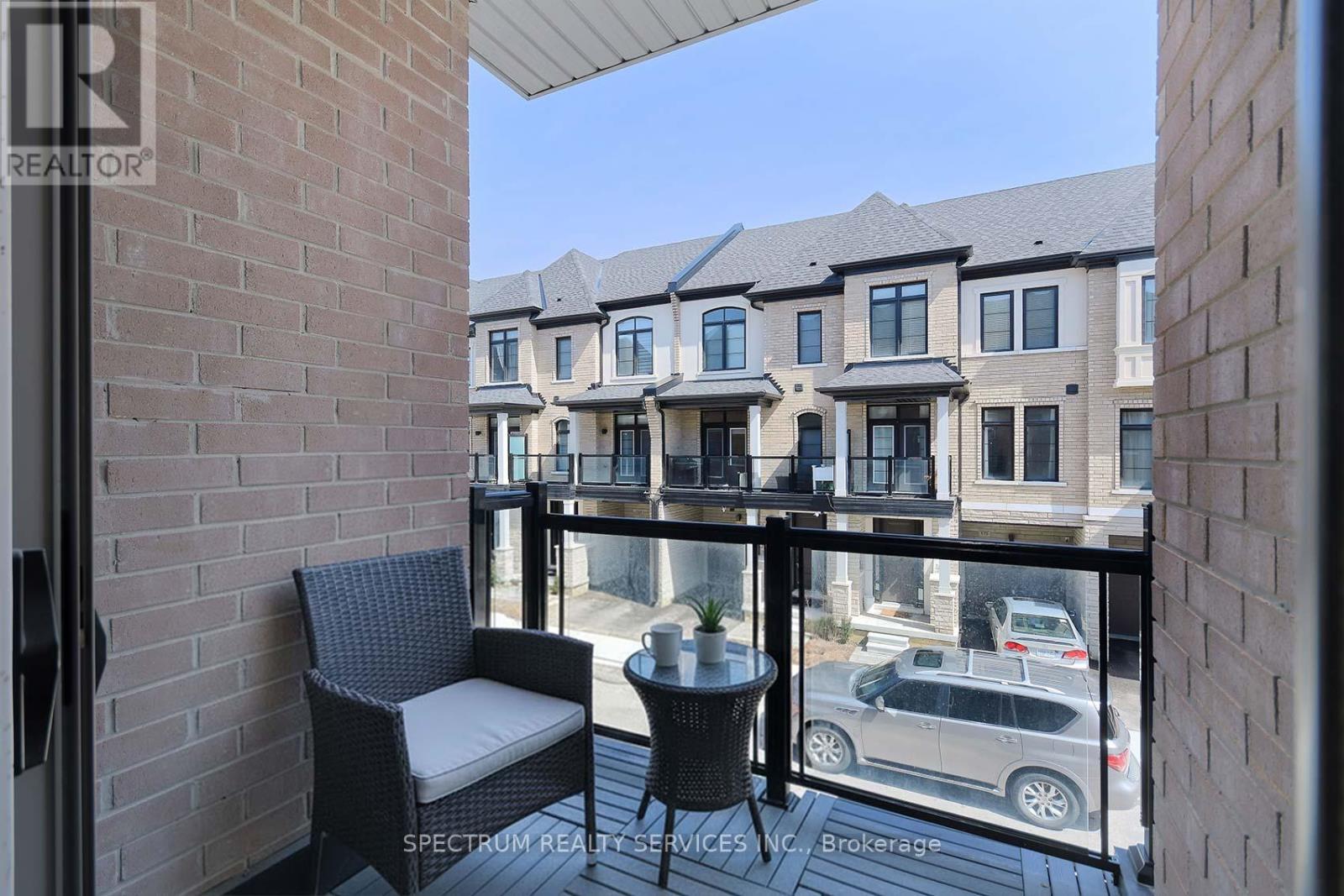 176 De La Roche Drive, Vaughan, Ontario  L4H 5G4 - Photo 9 - N13228952