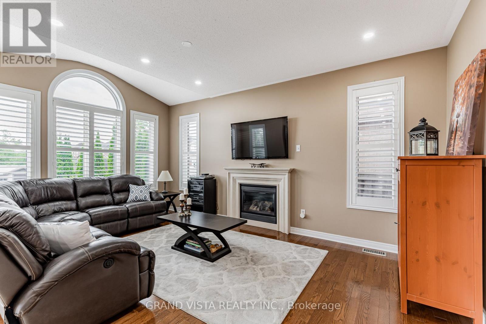 31 Routledge Drive, Richmond Hill, Ontario  L4E 0C4 - Photo 10 - N13229018