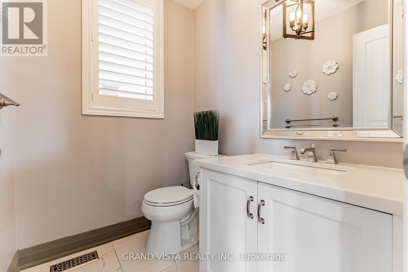 31 Routledge Drive, Richmond Hill, Ontario  L4E 0C4 - Photo 12 - N13229018