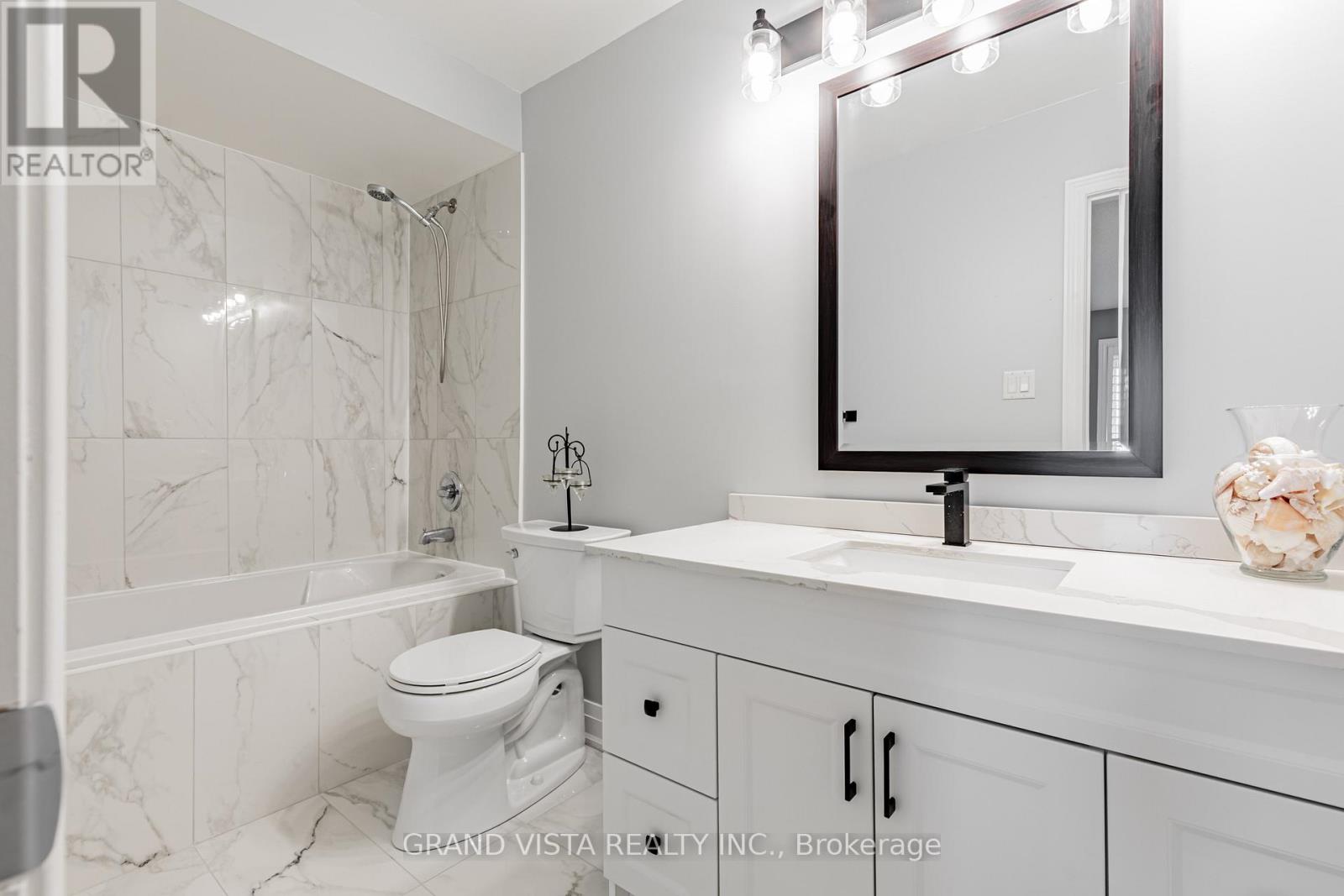 31 Routledge Drive, Richmond Hill, Ontario  L4E 0C4 - Photo 20 - N13229018