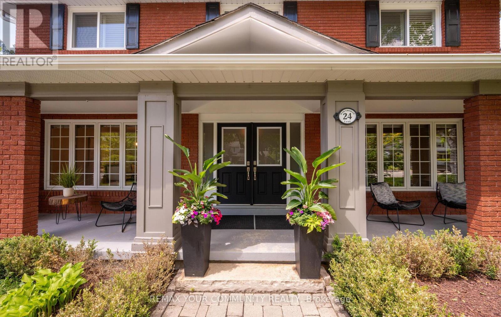 24 Hawthrone Lane, Aurora, Ontario  L4G 3K6 - Photo 3 - N13229044