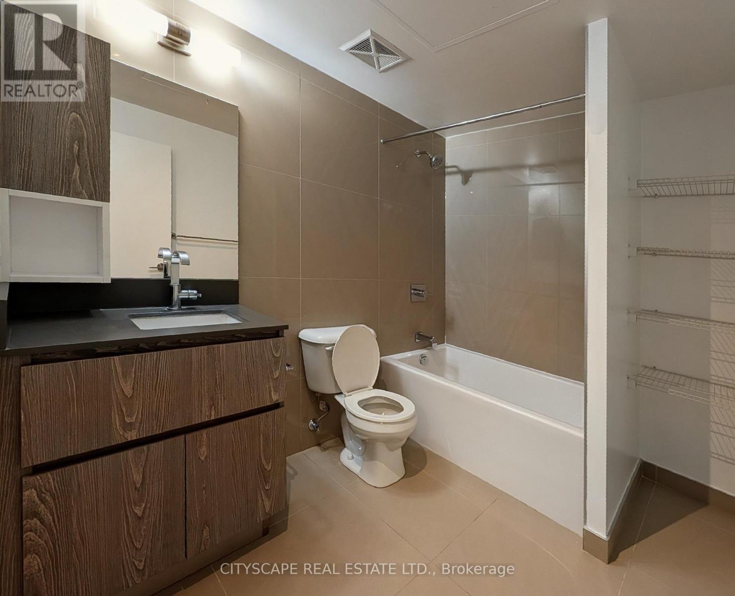 514 - 30 Baseball Place, Toronto, Ontario  M4M 0E8 - Photo 7 - E13217892