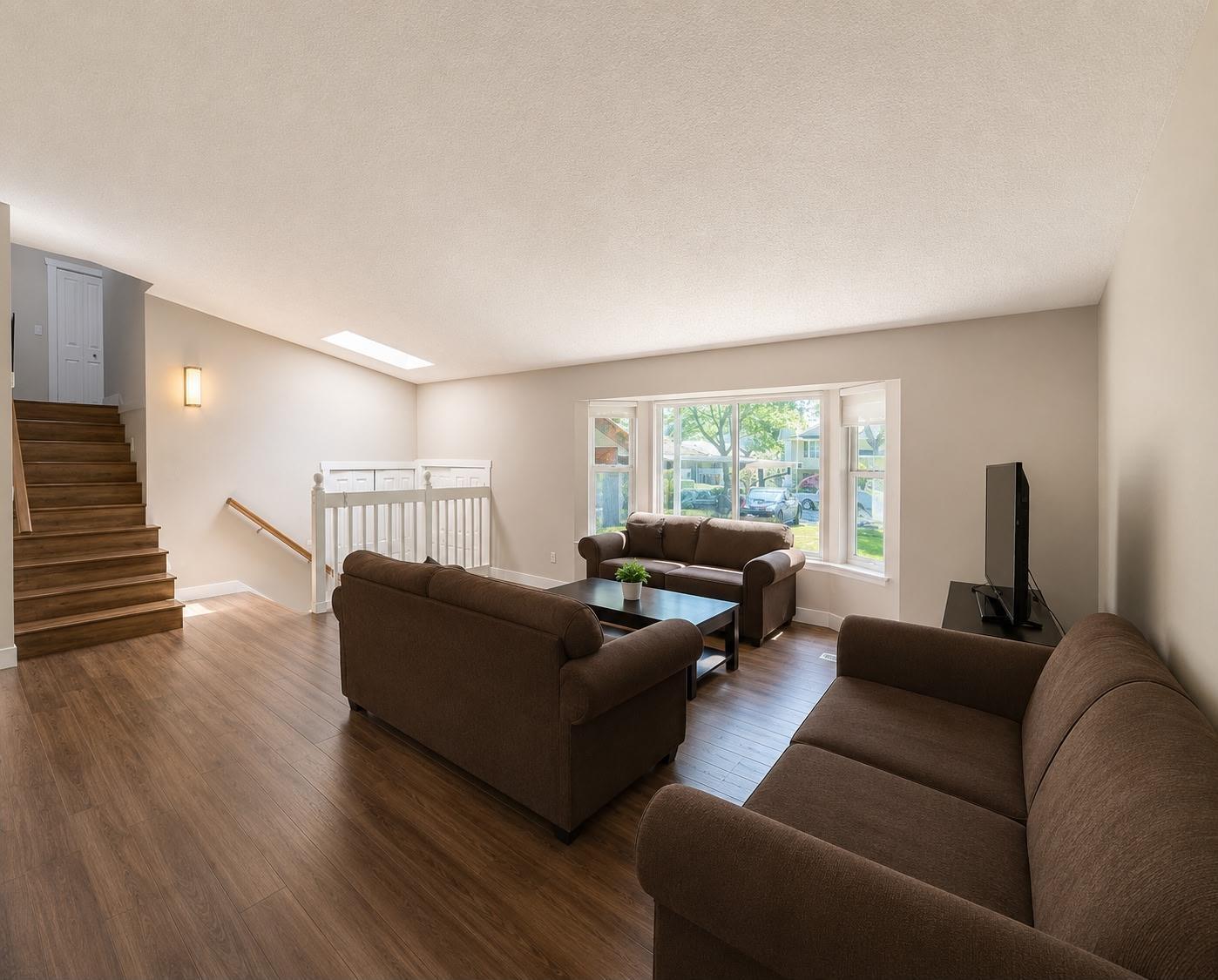14565 91a Avenue, Surrey, British Columbia  V3R 7K6 - Photo 5 - R3129701