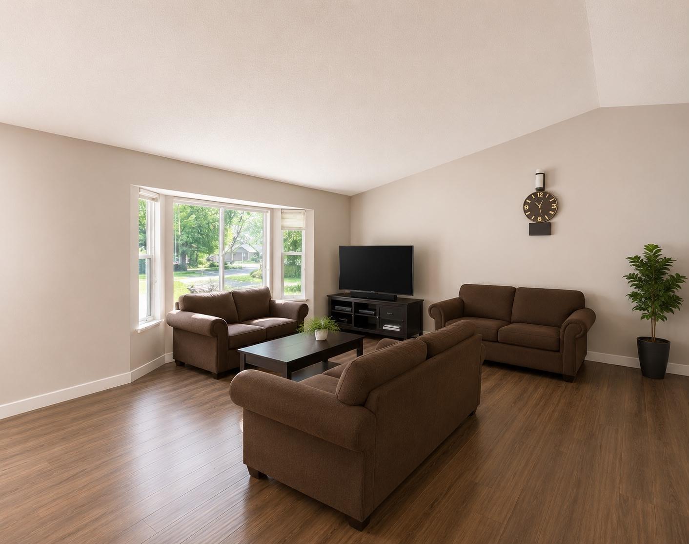 14565 91a Avenue, Surrey, British Columbia  V3R 7K6 - Photo 4 - R3129701