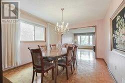 35 Kingsplate Crescent, Toronto, Ontario  M9W 6X5 - Photo 9 - W13228714