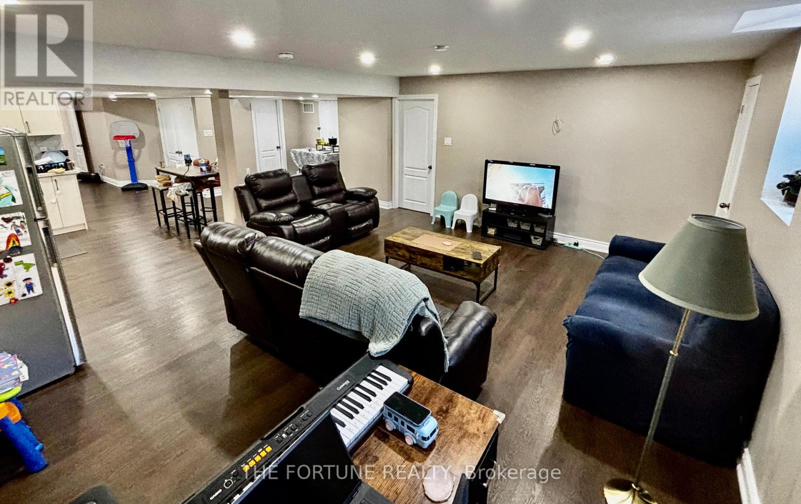 25 Swanton Road, Brampton, Ontario  L6X 5J1 - Photo 44 - W13228716