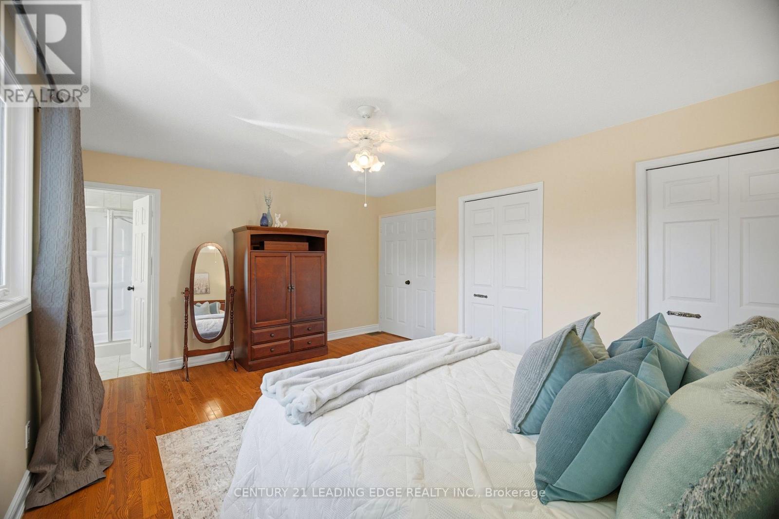 2203 Previn Court, Burlington, Ontario  L7P 4J3 - Photo 23 - W13228806