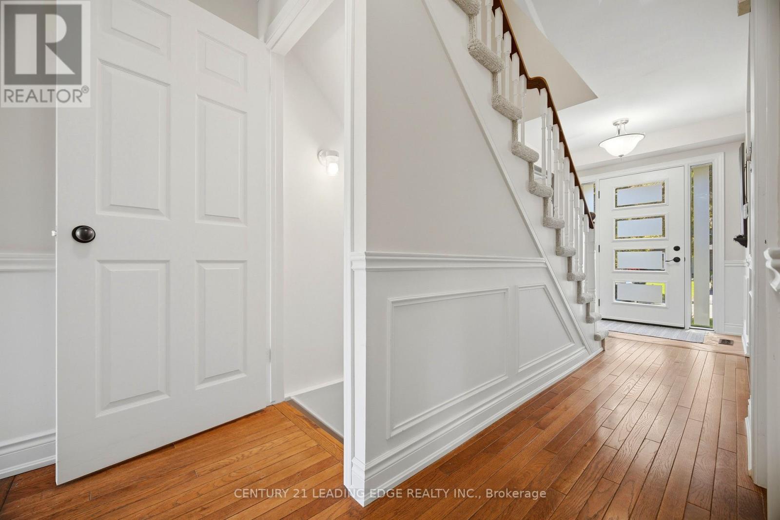 2203 Previn Court, Burlington, Ontario  L7P 4J3 - Photo 34 - W13228806