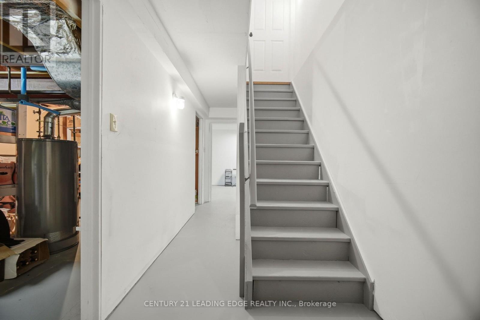2203 Previn Court, Burlington, Ontario  L7P 4J3 - Photo 35 - W13228806