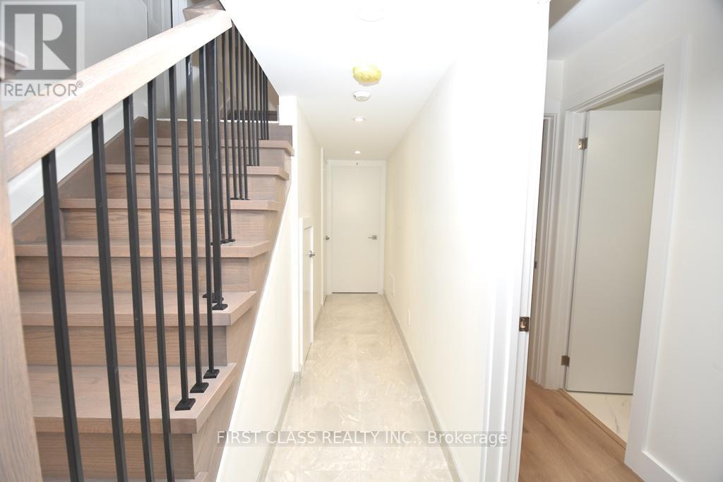 4 - 51 Craydon Avenue, Toronto, Ontario  M6M 2C8 - Photo 3 - W13228812