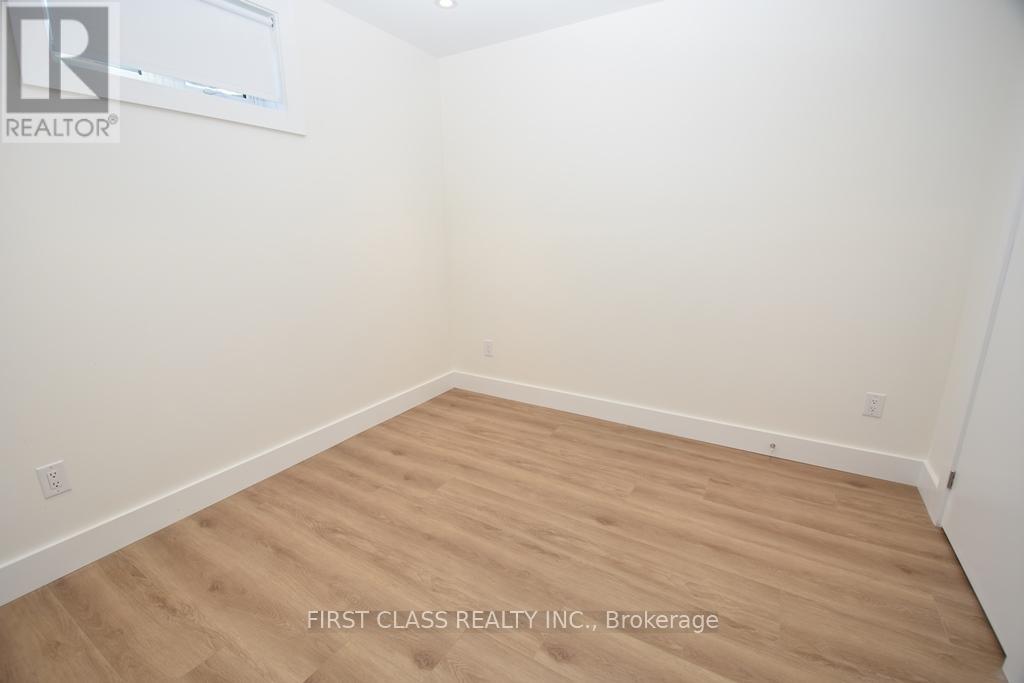 4 - 51 Craydon Avenue, Toronto, Ontario  M6M 2C8 - Photo 5 - W13228812