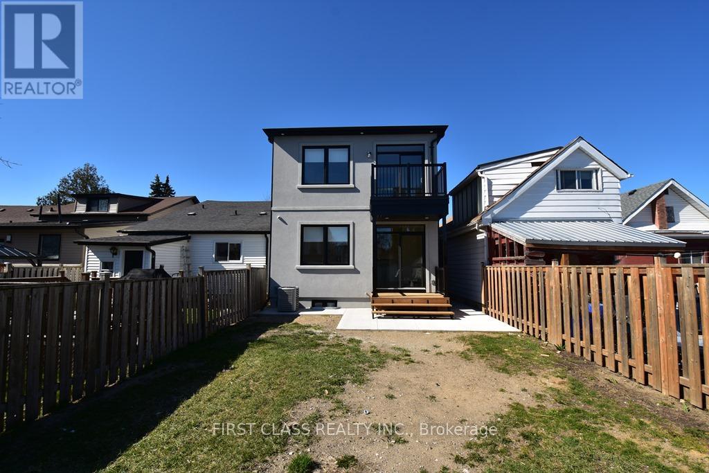 4 - 51 Craydon Avenue, Toronto, Ontario  M6M 2C8 - Photo 8 - W13228812