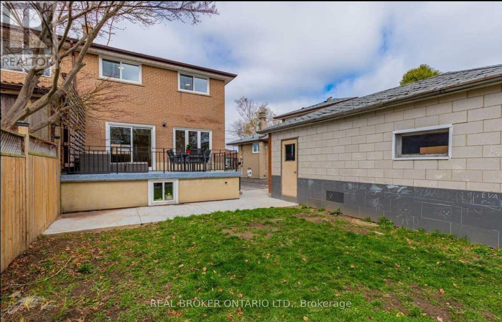 Lower - 25 Newlin Crescent, Toronto, Ontario  M3L 1X5 - Photo 7 - W13228814
