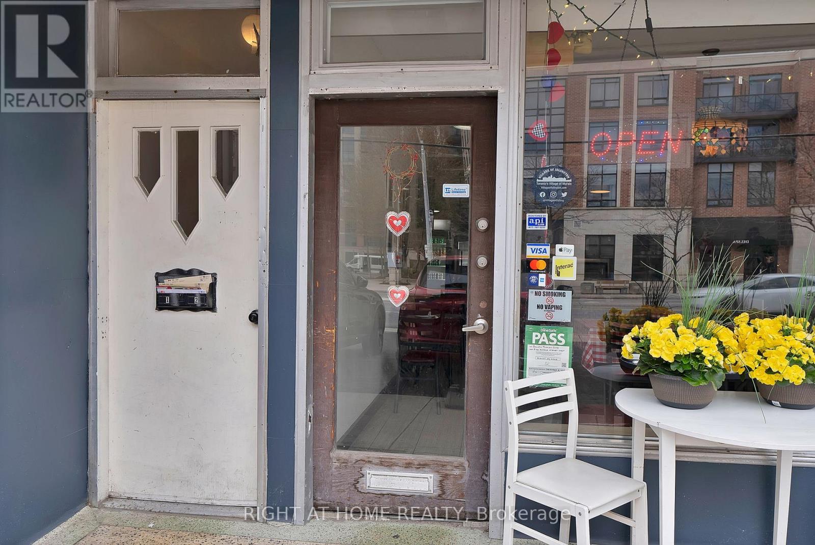 5122 Dundas Street W, Toronto, Ontario  M9A 1C2 - Photo 3 - W13228822