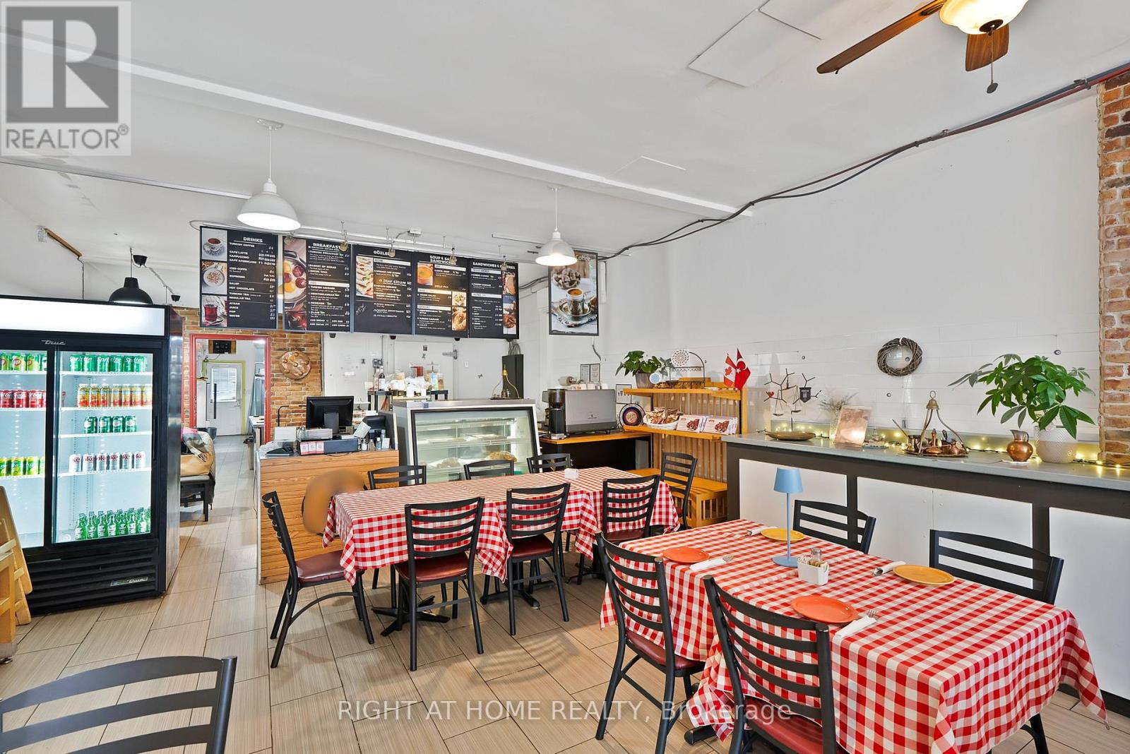 5122 Dundas Street W, Toronto, Ontario  M9A 1C2 - Photo 4 - W13228822
