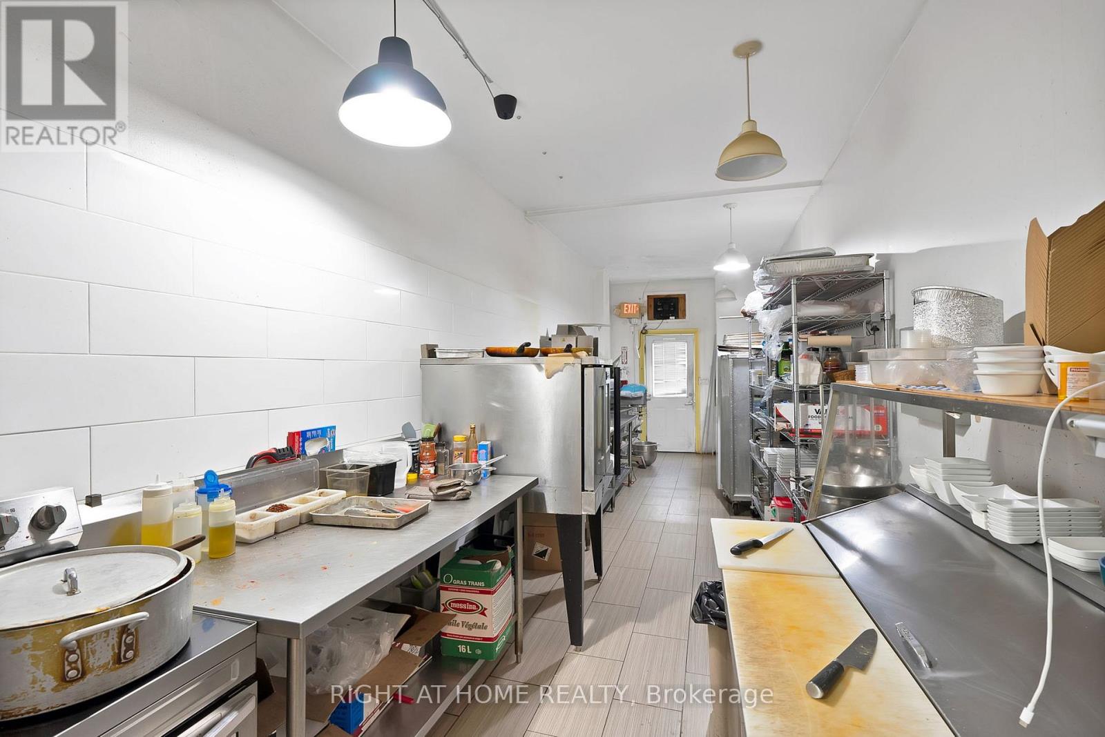 5122 Dundas Street W, Toronto, Ontario  M9A 1C2 - Photo 7 - W13228822