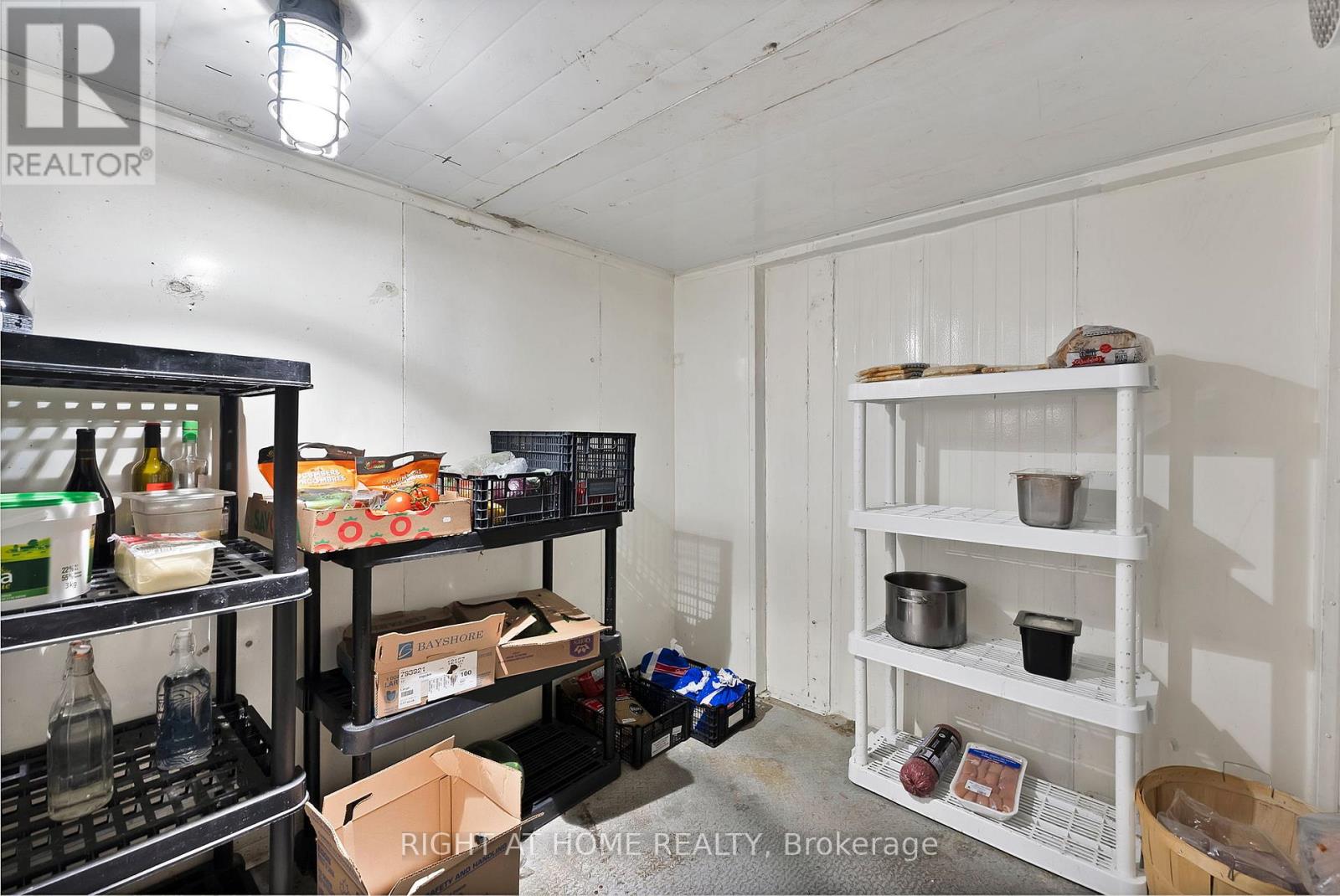 5122 Dundas Street W, Toronto, Ontario  M9A 1C2 - Photo 9 - W13228822