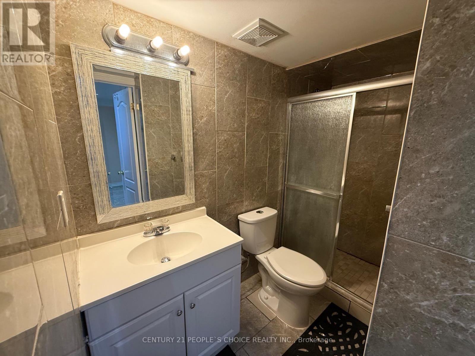 Lower - 5689 Sidmouth Street, Mississauga, Ontario  L5V 2H1 - Photo 8 - W13228970