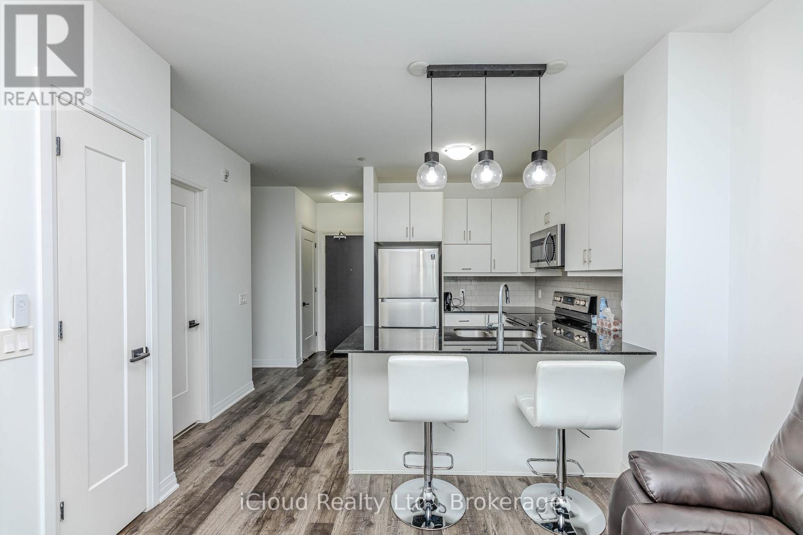121 - 102 Grovewood Common, Oakville, Ontario  L6H 0X2 - Photo 18 - W13229010