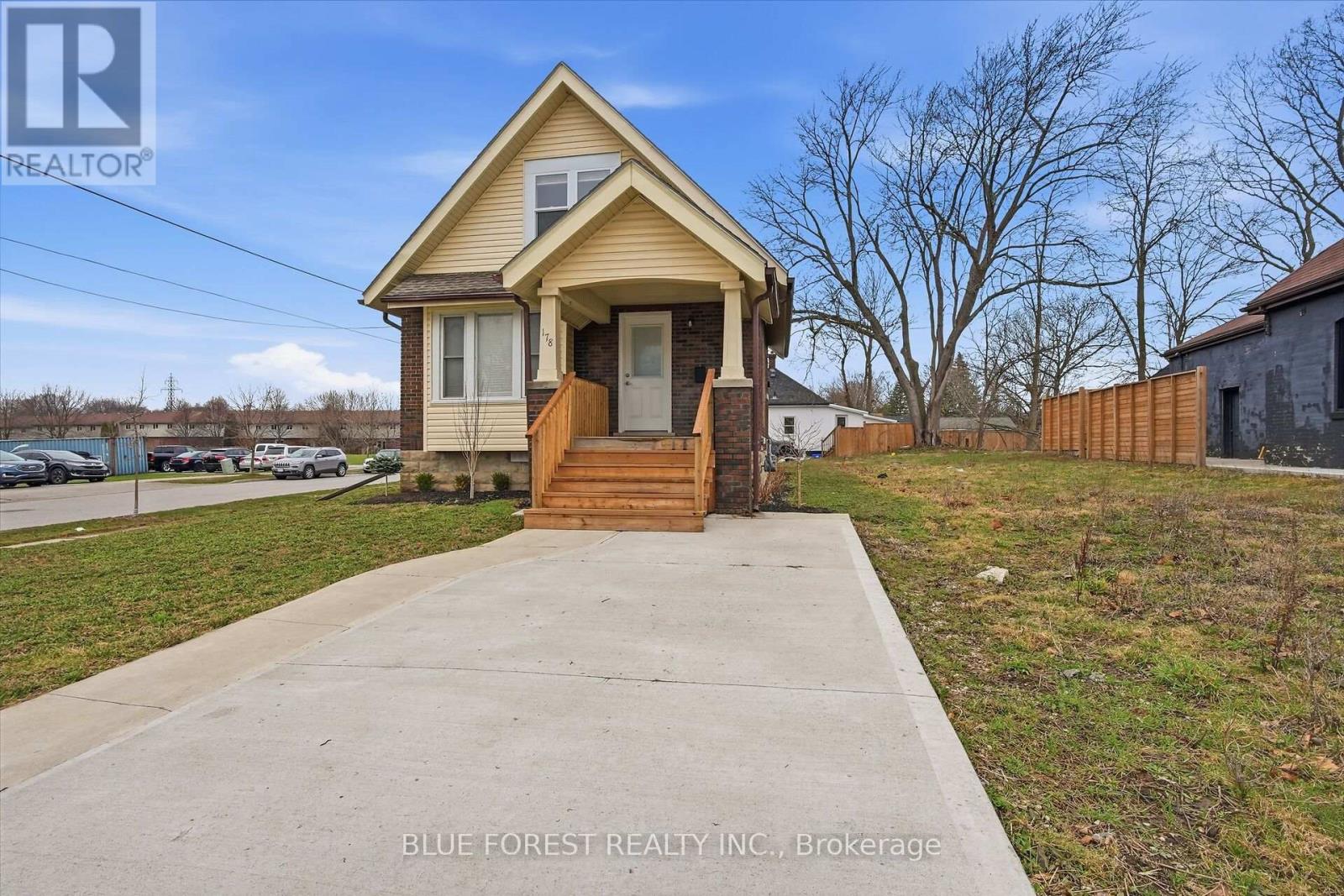 178 Thompson Road, London South, Ontario  N5Z 2Y8 - Photo 2 - X13229260